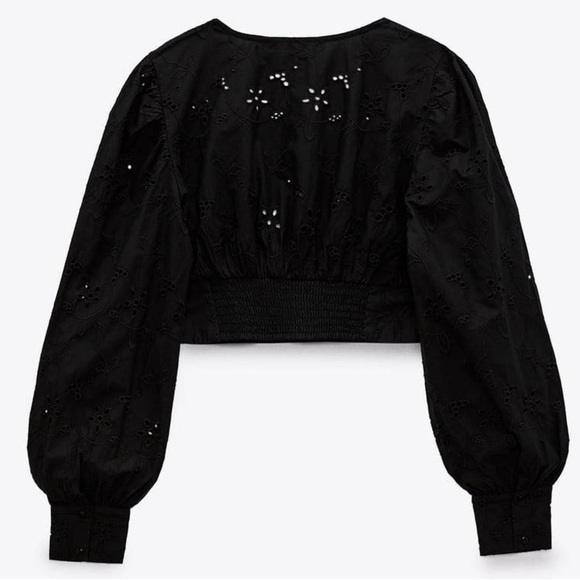 NWT Zara Black Eyelet Puff Sleeve Cropped Top With Embroidery Sz M 0881/002/800 - Picture 6 of 9